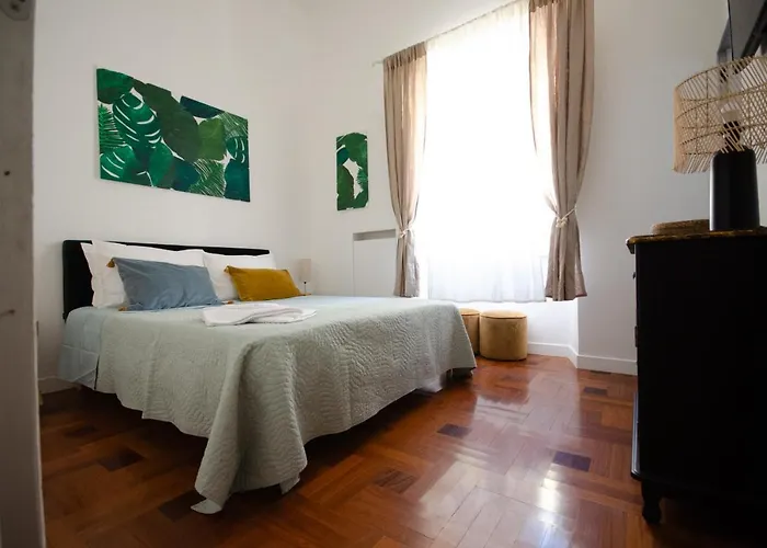 Sterlizia House *